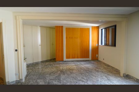 Apartamento para alugar com 330m², 3 quartos e 4 vagas