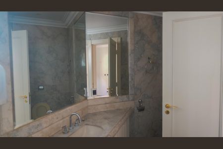 Apartamento para alugar com 330m², 3 quartos e 4 vagas