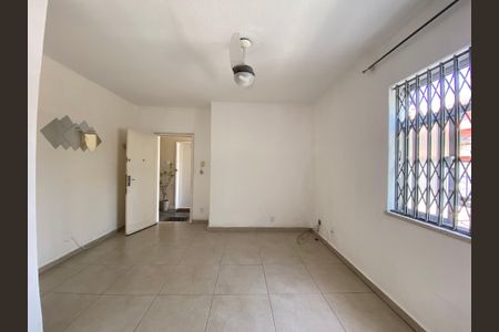 Sala de apartamento para alugar com 2 quartos, 62m² em Del Castilho, Rio de Janeiro