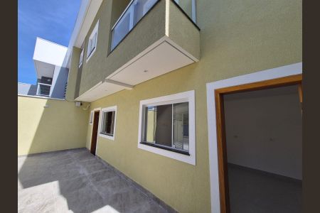 Casa à venda com 70m², 3 quartos e 2 vagas