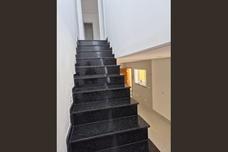 Casa à venda com 3 quartos, 70m² em Jardim Monte Libano, Santo André