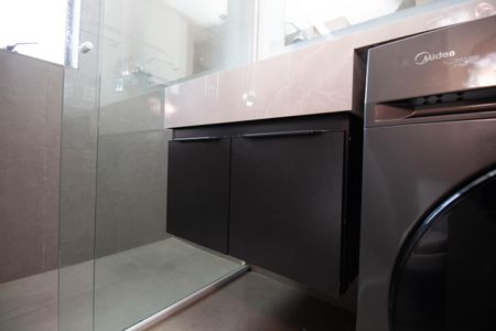 Apartamento para alugar com 45m², 1 quarto e sem vagaBanheiro da Suíte