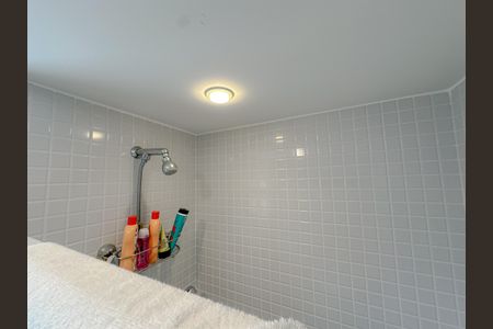 Apartamento à venda com 135m², 3 quartos e 3 vagas Apartamento à venda com 135m², 3 quartos e 3 vagasBanheiro Suíte 1