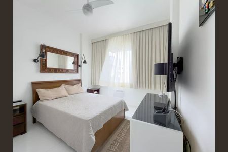 Apartamento à venda com 2 quartos, 77m² em Copacabana, Rio de Janeiro