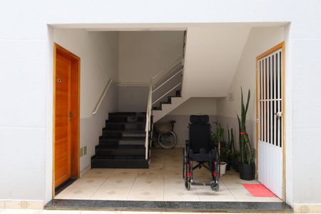 Apartamento para alugar com 49m², 2 quartos e sem vagaÁrea comum - Saguão do prédio