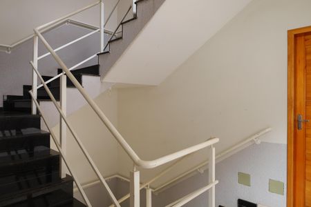 Apartamento para alugar com 49m², 2 quartos e sem vagaÁrea comum - Saguão do andar