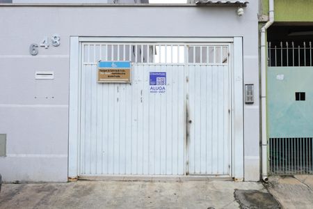 Apartamento para alugar com 49m², 2 quartos e sem vagaPlaca instalada no portão do condomínio - Código da placa: JHAR-476