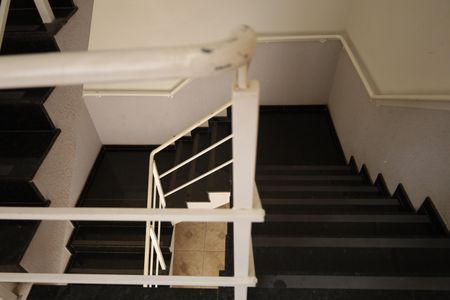 Apartamento para alugar com 49m², 2 quartos e sem vagaÁrea comum - Saguão do andar