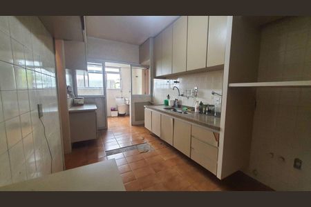 Apartamento à venda com 160m², 3 quartos e 3 vagas