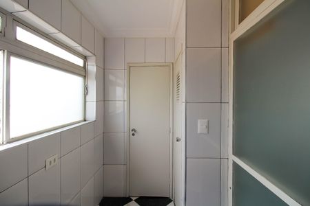 Apartamento para alugar com 122m², 2 quartos e 1 vagaÁrea de Serviço