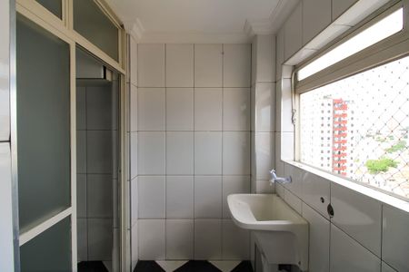 Apartamento para alugar com 122m², 2 quartos e 1 vagaÁrea de Serviço