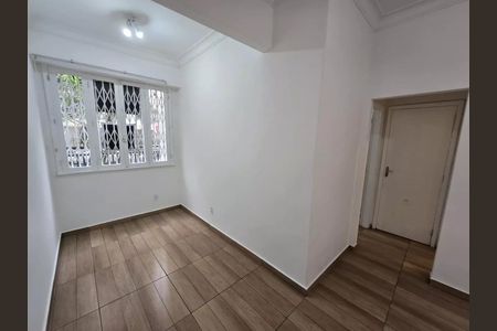 Apartamento à venda com 70m², 1 quarto e sem vaga