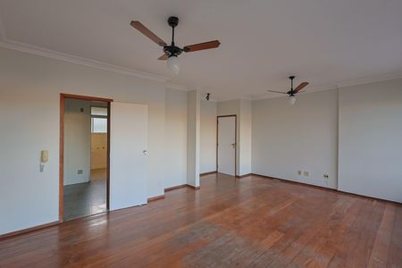 Apartamento para alugar com 145m², 3 quartos e 2 vagasSala