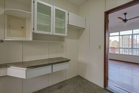 Apartamento para alugar com 145m², 3 quartos e 2 vagasCozinha