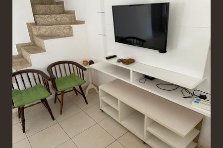 Casa de condomínio para alugar com 120m², 4 quartos e 2 vagas