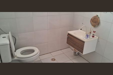 Casa de condomínio para alugar com 120m², 4 quartos e 2 vagas