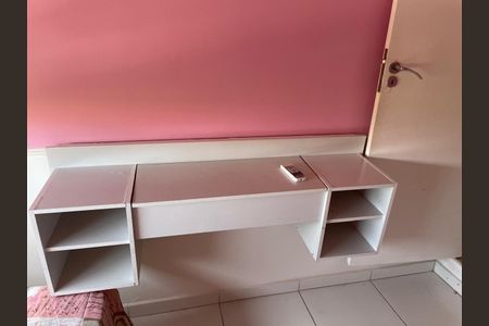 Casa de condomínio para alugar com 120m², 4 quartos e 2 vagas