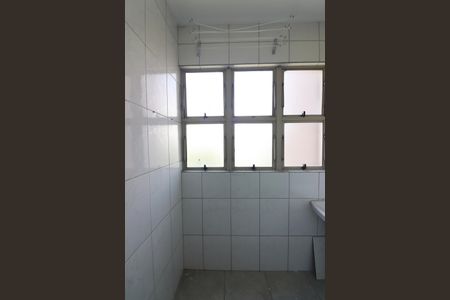 Apartamento para alugar com 65m², 3 quartos e 1 vagaÁrea de Serviço