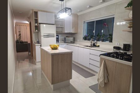 Casa à venda com 105m², 3 quartos e 2 vagas