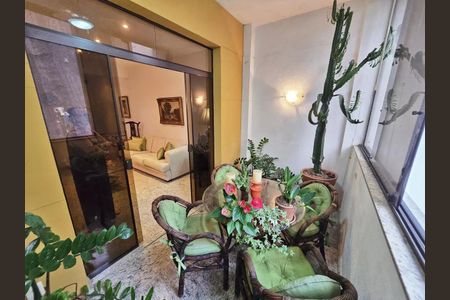 Apartamento à venda com 70m², 2 quartos e sem vaga