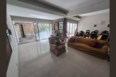 Apartamento à venda com 4 quartos, 260m² em Copacabana, Rio de Janeiro