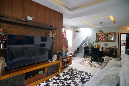 Sala de casa à venda com 3 quartos, 300m² em Charitas, Niterói