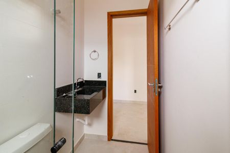 Casa de condomínio para alugar com 41m², 2 quartos e sem vagaBanheiro