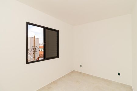 Casa de condomínio para alugar com 41m², 2 quartos e sem vagaQuarto