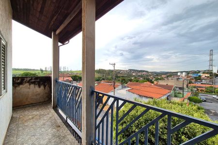 Casa para alugar com 100m², 3 quartos e 1 vaga Casa para alugar com 100m², 3 quartos e 1 vagaVaranda do Corredor