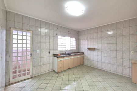 Casa para alugar com 100m², 3 quartos e 1 vaga Casa para alugar com 100m², 3 quartos e 1 vagaCozinha