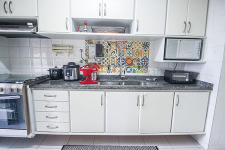 Apartamento para alugar com 92m², 3 quartos e 2 vagasCozinha