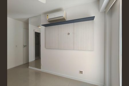 Apartamento à venda com 90m², 2 quartos e 1 vaga Apartamento à venda com 90m², 2 quartos e 1 vagaSuíte