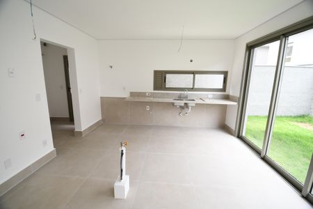 Casa de condomínio à venda com 155m², 3 quartos e 2 vagasCozinha