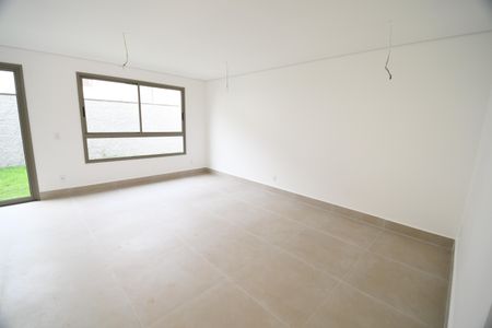 Sala de casa de condomínio à venda com 3 quartos, 155m² em Loteamento Santa Ana do Atibaia -- Sousas, Campinas