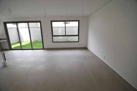 Sala de casa de condomínio à venda com 3 quartos, 155m² em Loteamento Santa Ana do Atibaia -- Sousas, Campinas