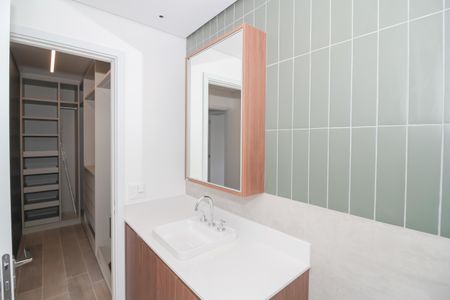 Apartamento para alugar com 109m², 2 quartos e 2 vagasBanheiro da Suíte 1