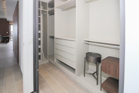 Apartamento para alugar com 109m², 2 quartos e 2 vagasCloset da suíte 1