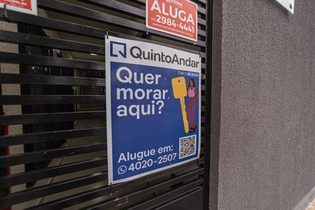 Apartamento para alugar com 60m², 2 quartos e sem vaga Apartamento para alugar com 60m², 2 quartos e sem vaga09-03-26 Placa: YZUS-226