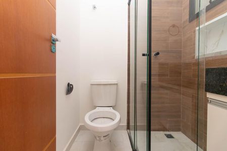 Banheiro de apartamento para alugar com 2 quartos, 60m² em Vila Isolina Mazzei, São Paulo