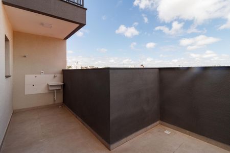 Apartamento para alugar com 41m², 2 quartos e sem vagaVaranda