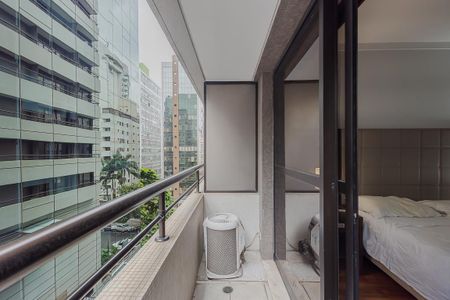 Varanda de kitnet/studio para alugar com 1 quarto, 31m² em Paraíso, São Paulo