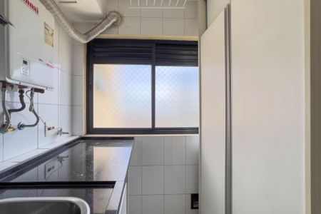 Apartamento à venda com 68m², 2 quartos e 1 vagaCozinha e área de serviço 