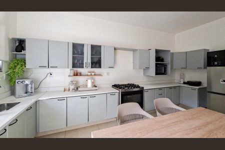 Casa para alugar com 255m², 5 quartos e 4 vagas Casa para alugar com 255m², 5 quartos e 4 vagasCozinha