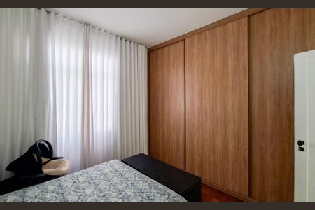 Casa para alugar com 255m², 5 quartos e 4 vagas Casa para alugar com 255m², 5 quartos e 4 vagasQuarto 2