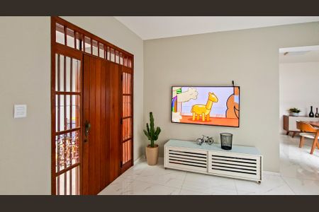 Sala de casa para alugar com 5 quartos, 255m² em Sagrada Família, Belo Horizonte