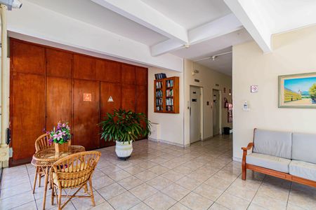 Apartamento à venda com 76m², 3 quartos e 1 vaga Apartamento à venda com 76m², 3 quartos e 1 vagaÁrea comum - Hall