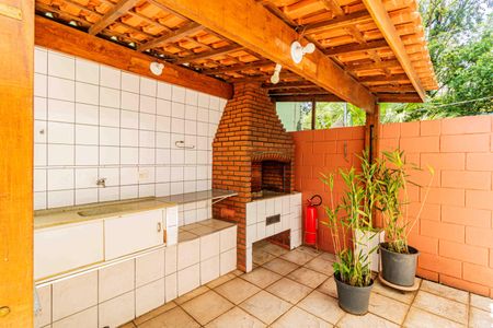 Apartamento à venda com 76m², 3 quartos e 1 vaga Apartamento à venda com 76m², 3 quartos e 1 vagaÁrea comum - Churrasqueira