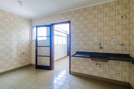 Apartamento à venda com 76m², 3 quartos e 1 vaga Apartamento à venda com 76m², 3 quartos e 1 vagaCozinha