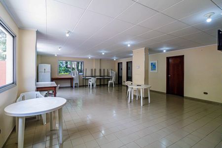 Apartamento à venda com 76m², 3 quartos e 1 vaga Apartamento à venda com 76m², 3 quartos e 1 vagaÁrea comum - Salão de festas