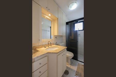 Apartamento para alugar com 89m², 2 quartos e 2 vagas Apartamento para alugar com 89m², 2 quartos e 2 vagasBanheiro